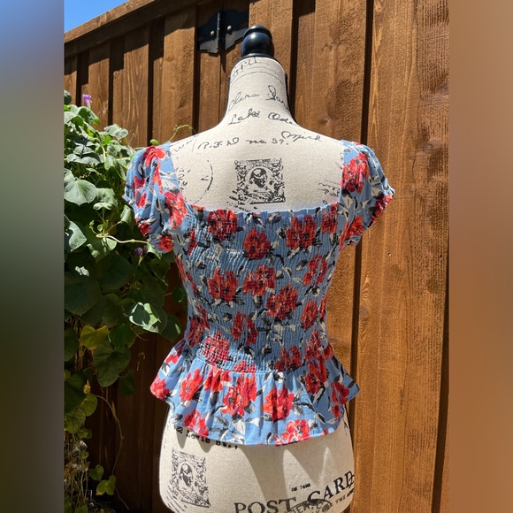 Zara Women’s Cap Sleeve Crop Top Blue Floral Print Size M EUC - Picture 2 of 5